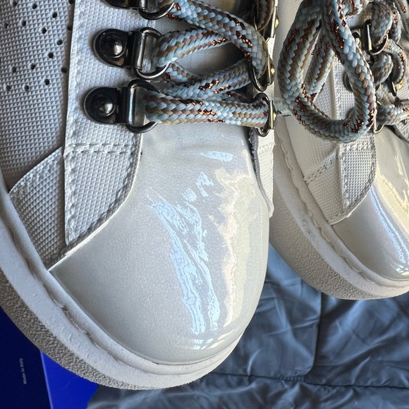 P448 Aerial Sneaker NWB WOMENS size 38 EU 7 US - Picture 9 of 11